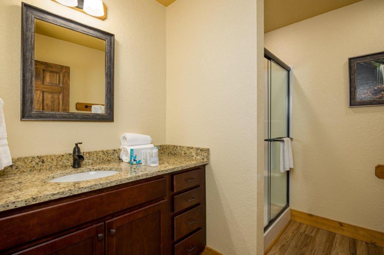 Harmony Peak By Eden Crest Chalet *