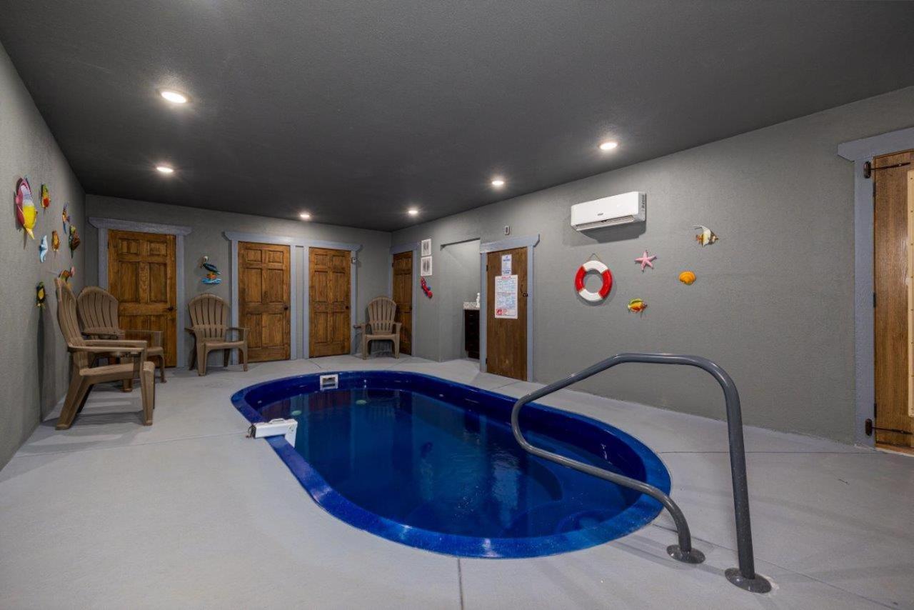 Chalet Tri-star By Eden Crest *