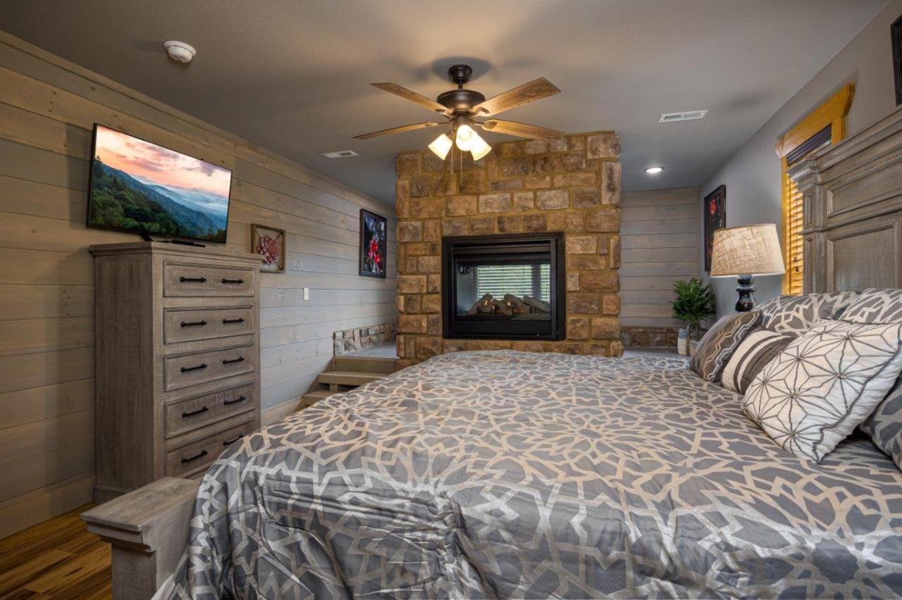 Chalet Tri-star By Eden Crest *