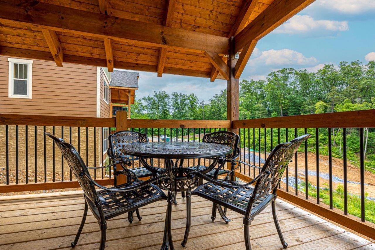 Tri-star By Eden Crest Chalet