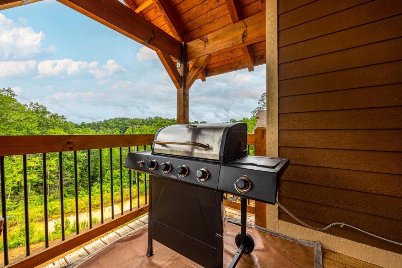 Chalet Mountain Palace By Eden Crest Gatlinburg