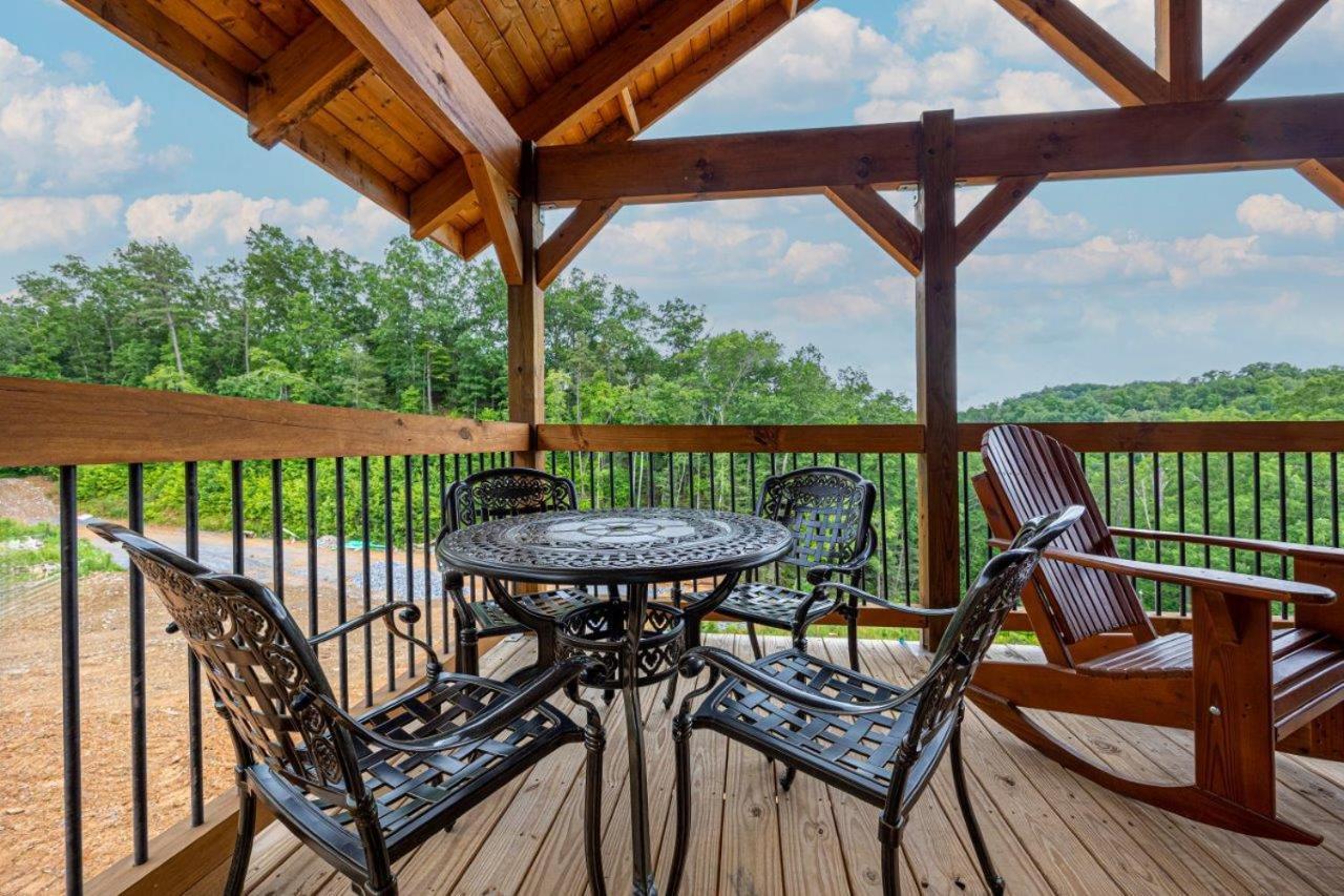 Mountain Palace By Eden Crest Chalet