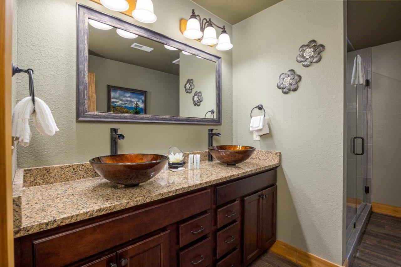 Mountain Palace By Eden Crest Chalet Gatlinburg