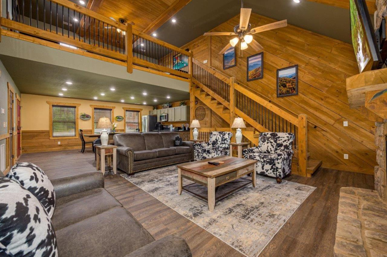 Chalet Mountain Palace By Eden Crest