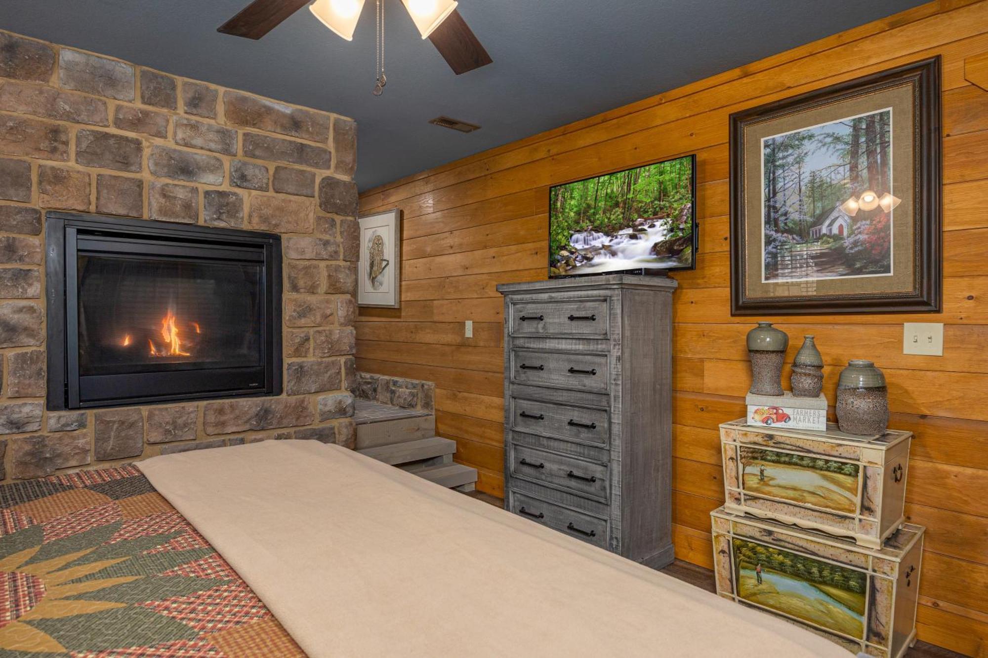Chalet Mountain Sunrise Pool By Eden Crest Gatlinburg