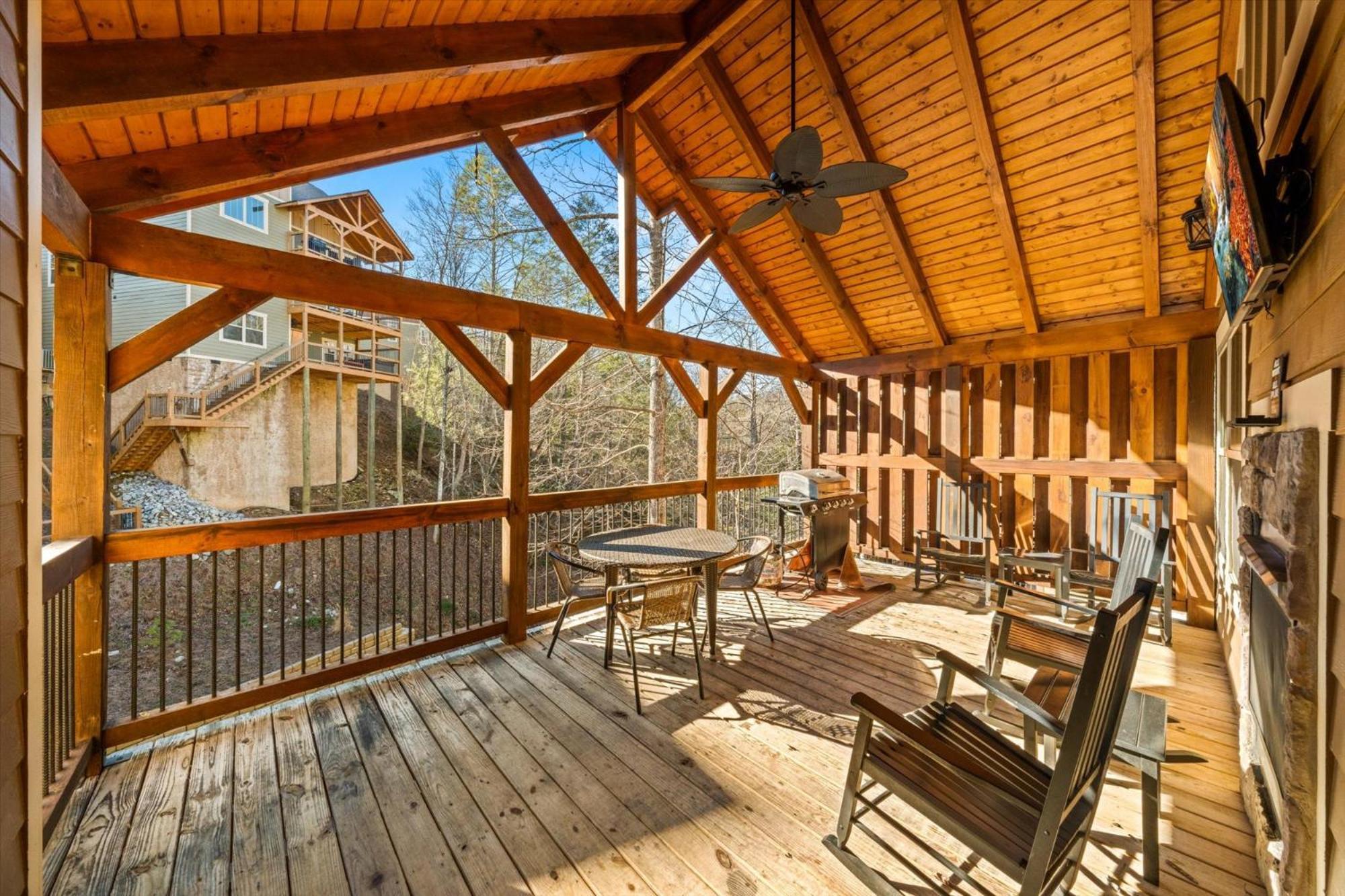 Chalet Splash Mansion By Eden Crest Gatlinburg