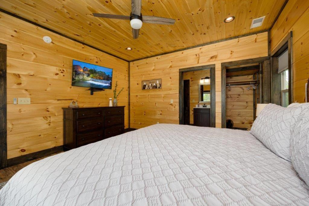 Chalet Peace Giver By Eden Crest *