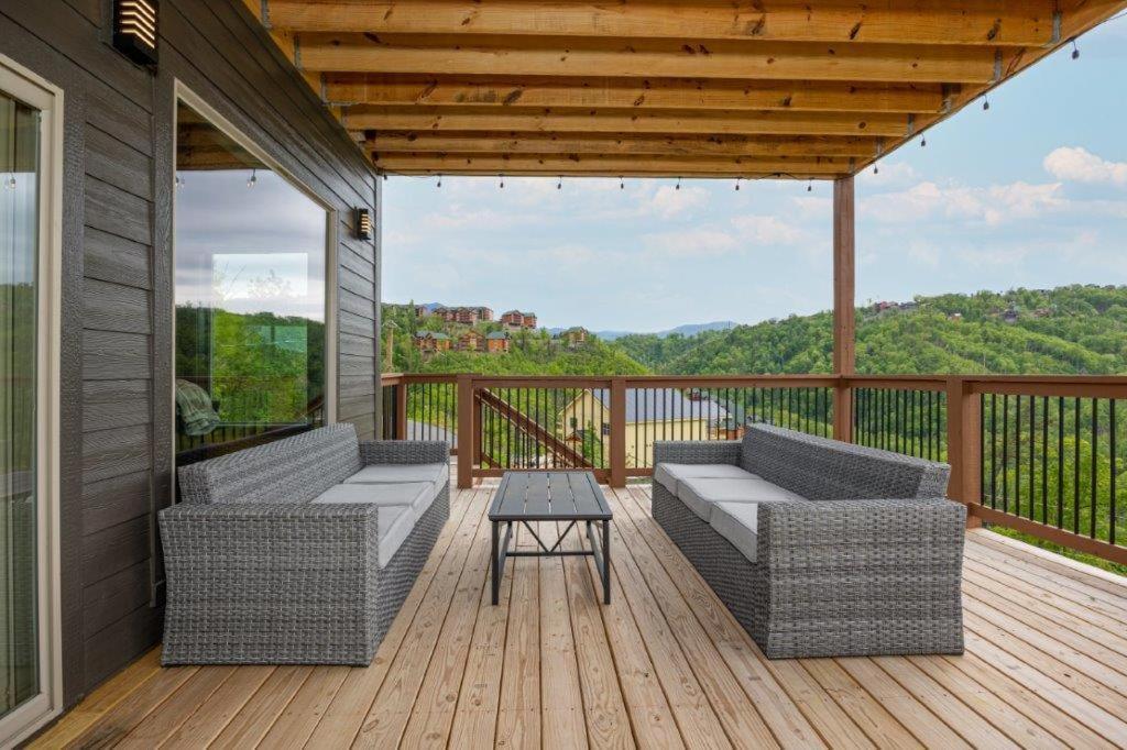 Chalet Peace Giver By Eden Crest Gatlinburg