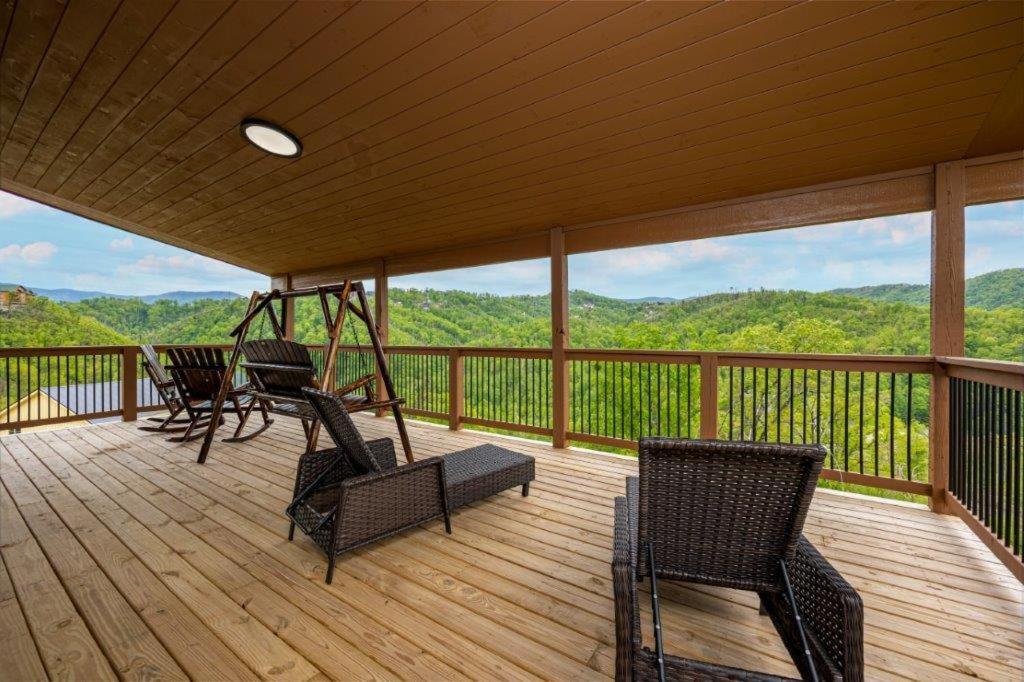 Peace Giver By Eden Crest Chalet