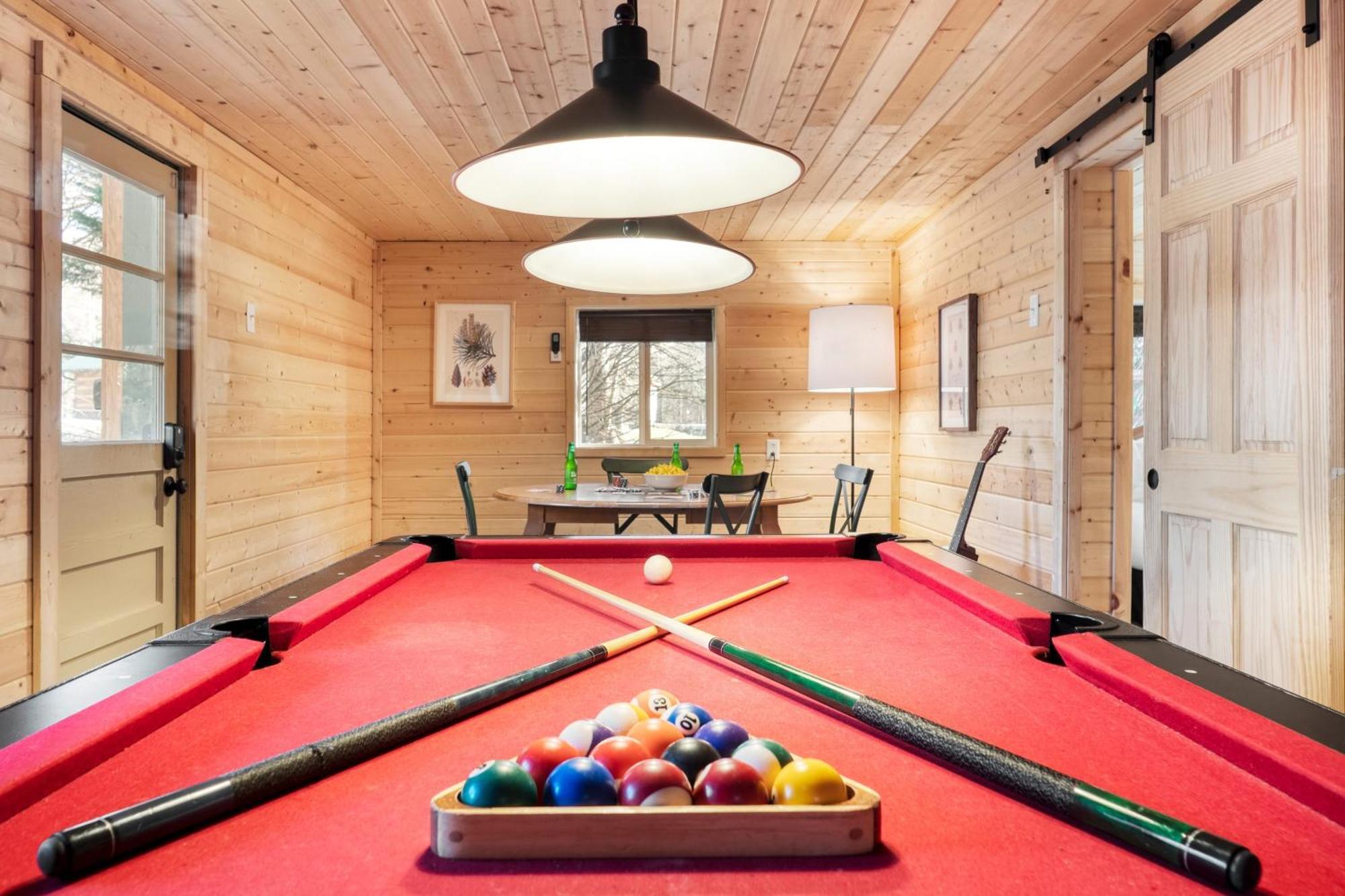 Holiday home Sugar Cove By Avantstay By The River W Hot Tub Pool Table Gatlinburg
