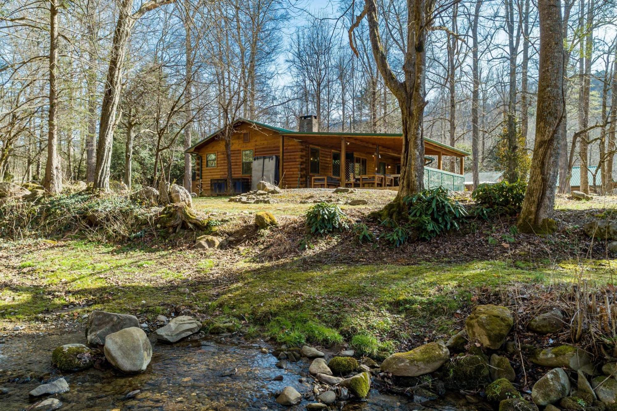 Sugar Cove By Avantstay By The River W Hot Tub Pool Table Holiday home