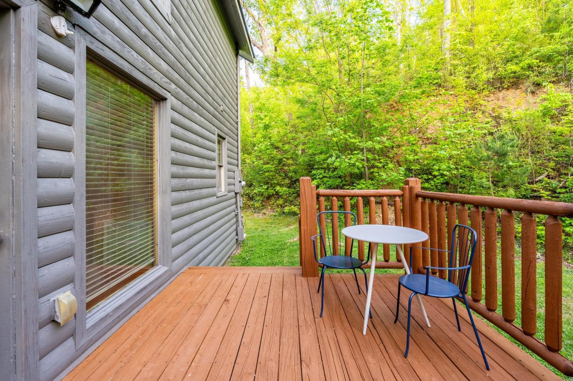 Hollows Haven By Avantstay Hot Tub Sauna Balcony And Tree Views Gatlinburg