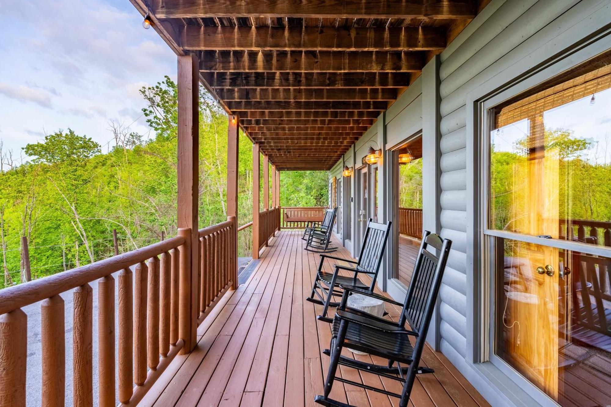 Hollows Haven By Avantstay Hot Tub Sauna Balcony And Tree Views Holiday home *