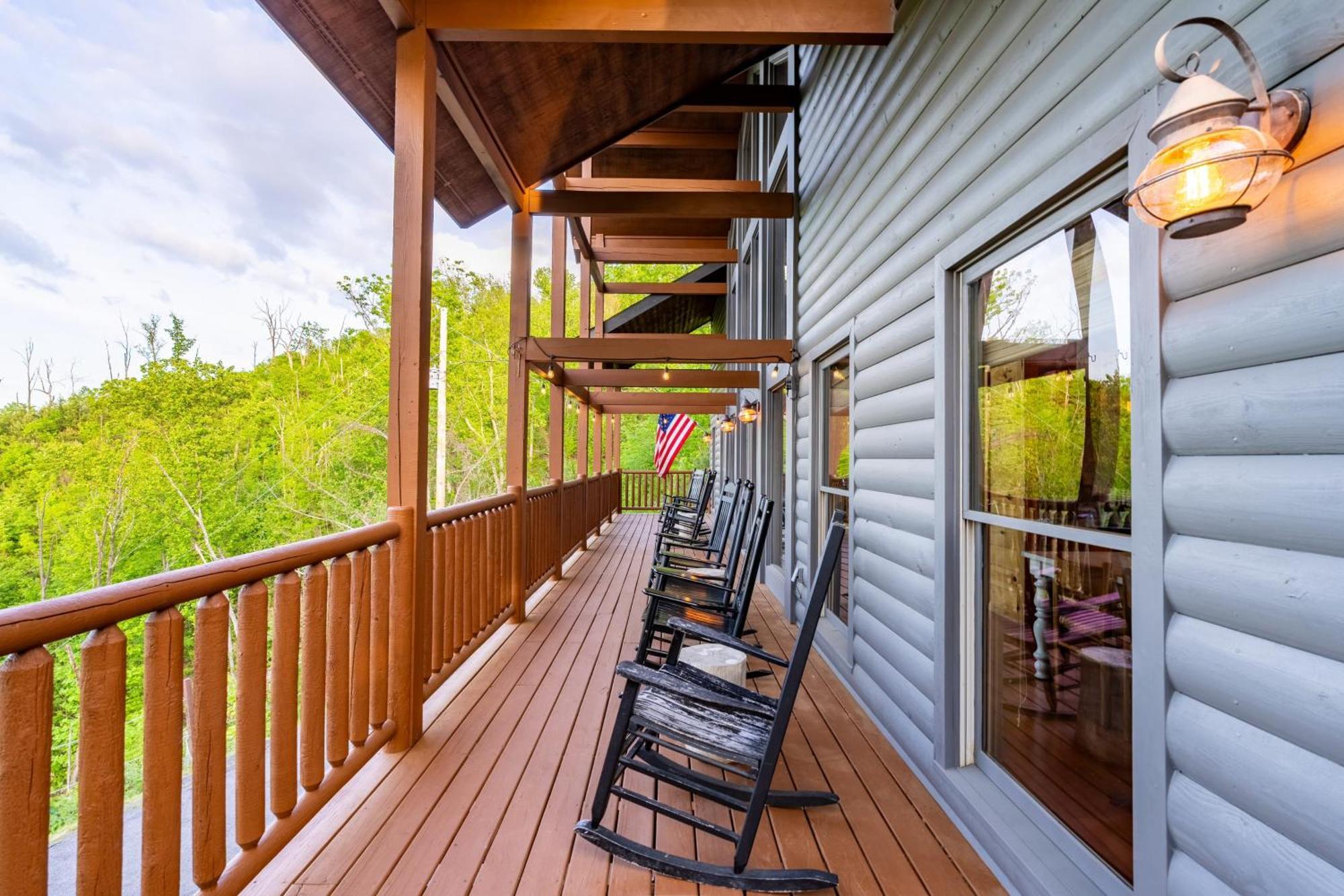 Hollows Haven By Avantstay Hot Tub Sauna Balcony And Tree Views *