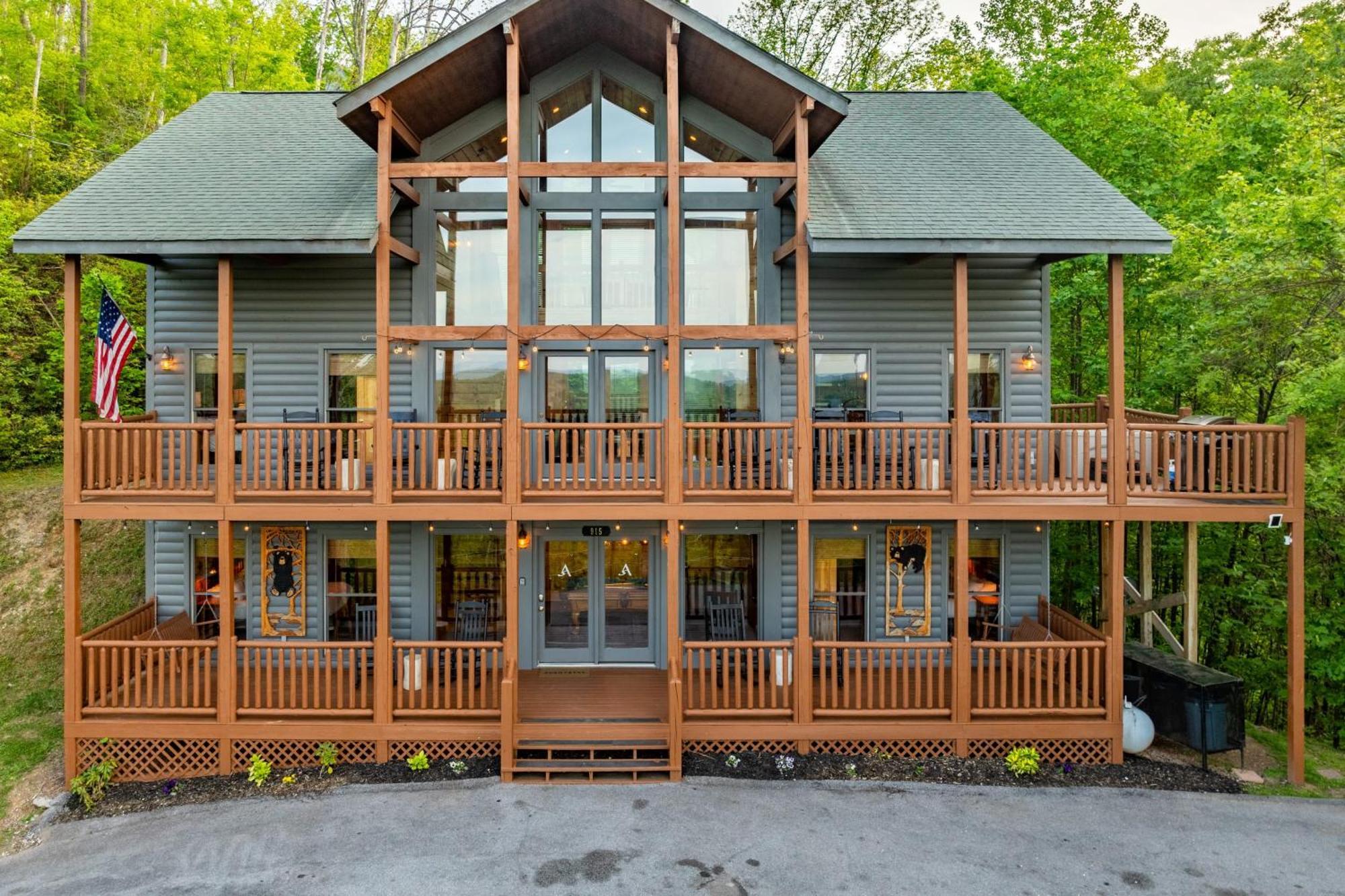 Holiday home Hollows Haven By Avantstay Hot Tub Sauna Balcony And Tree Views