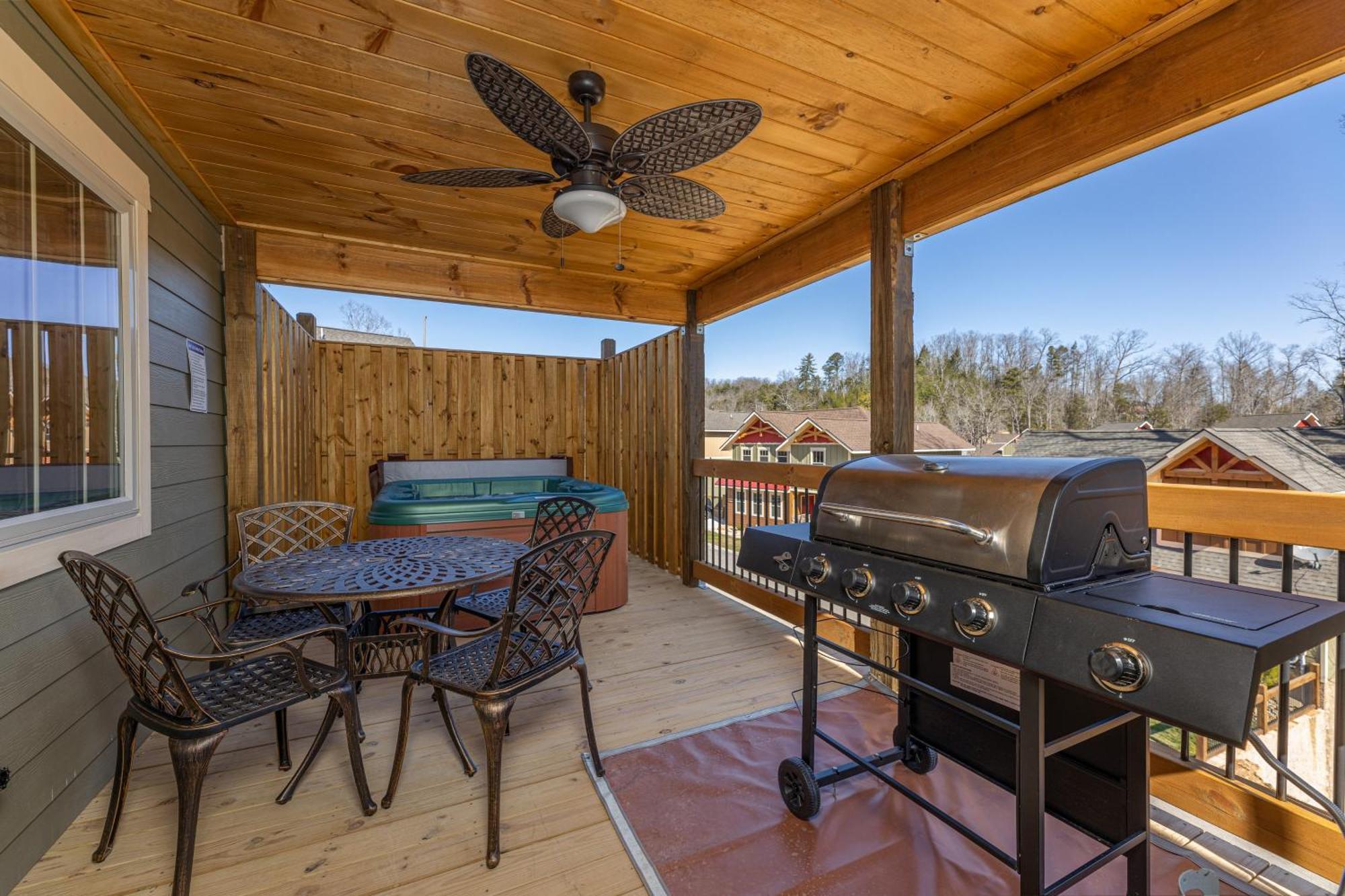 Chateau Bliss By Eden Crest Chalet *
