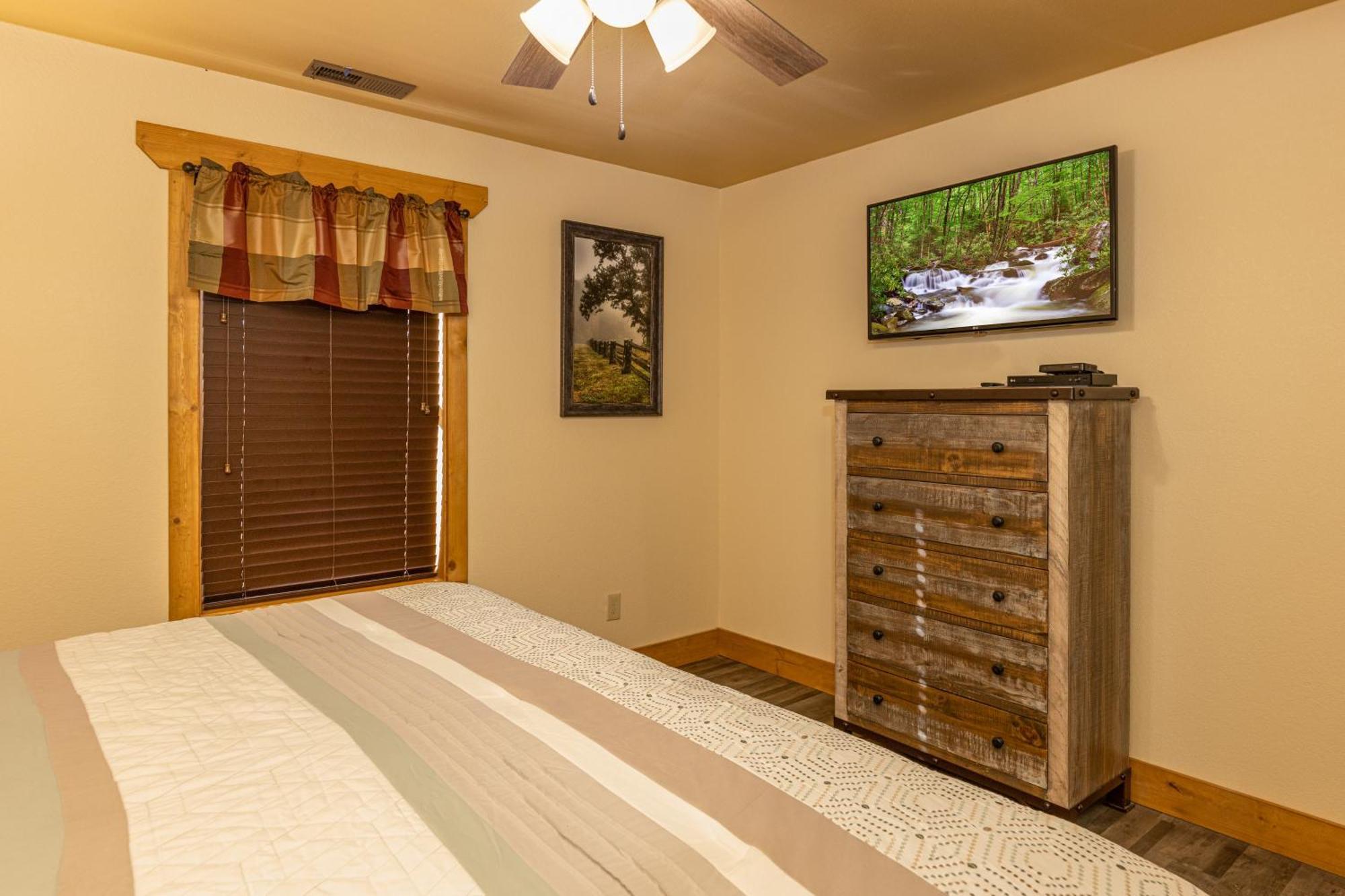 Bearvue Point By Eden Crest Chalet *