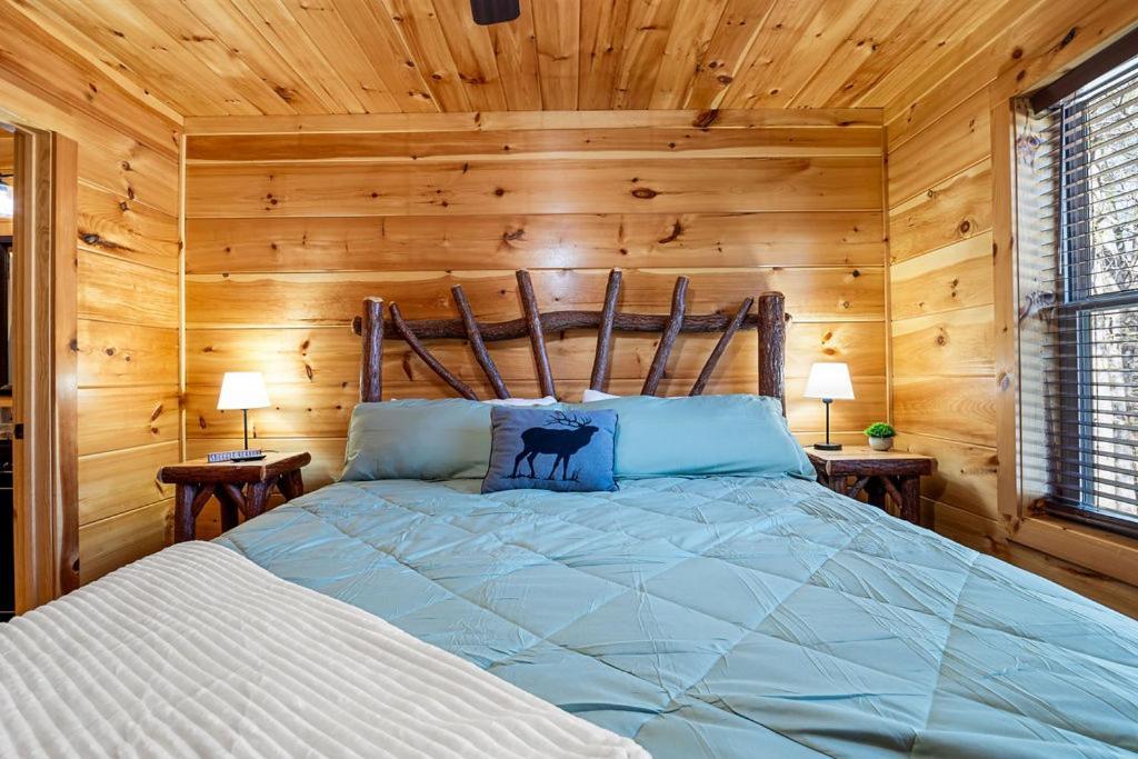 Bobcat Den By Eden Crest