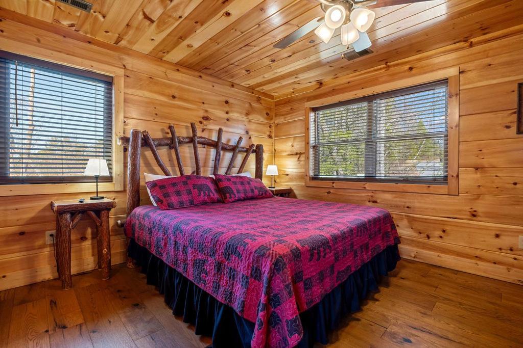 Bobcat Den By Eden Crest Gatlinburg