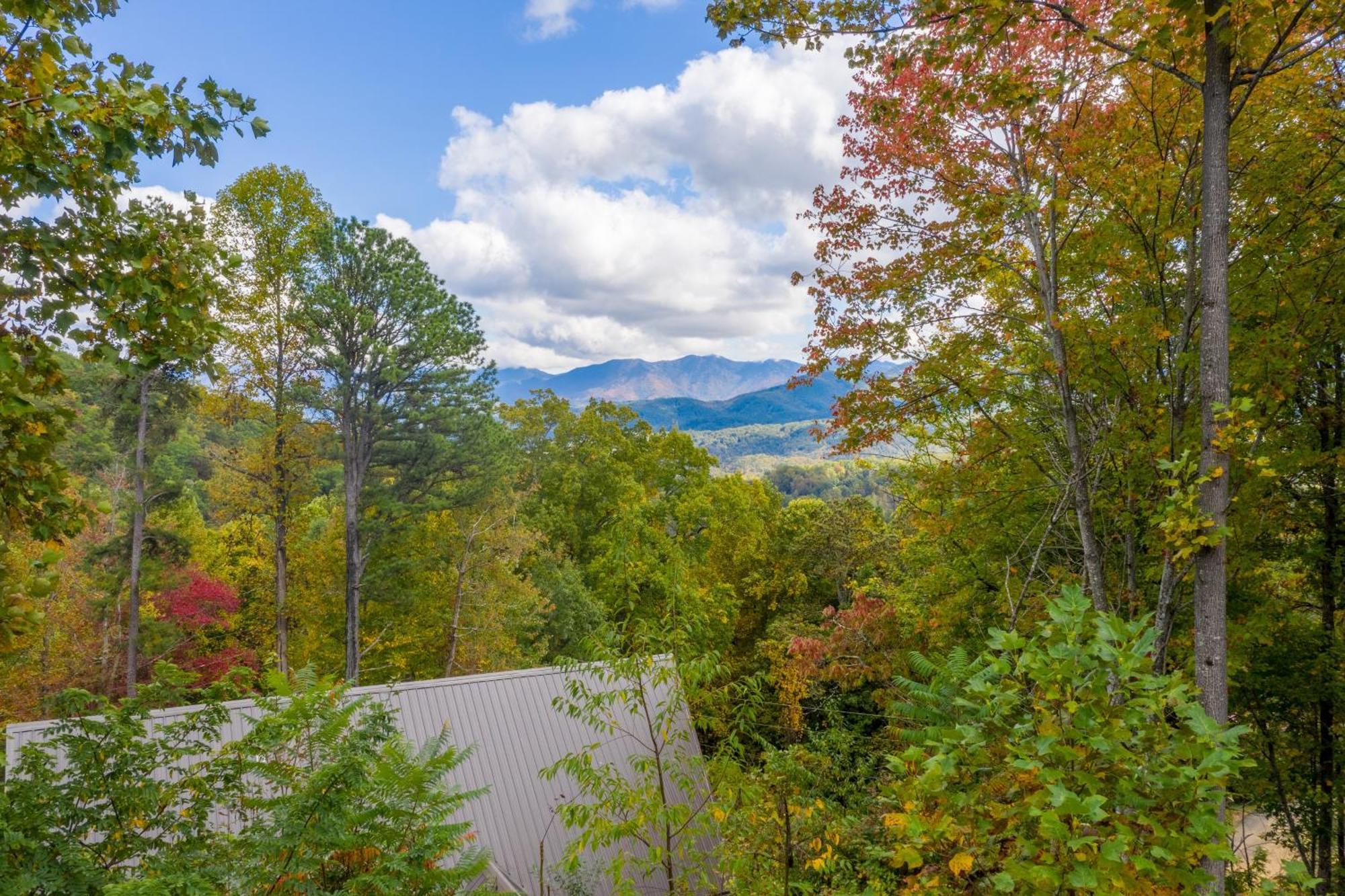 Smoky Retreat By Eden Crest * Gatlinburg