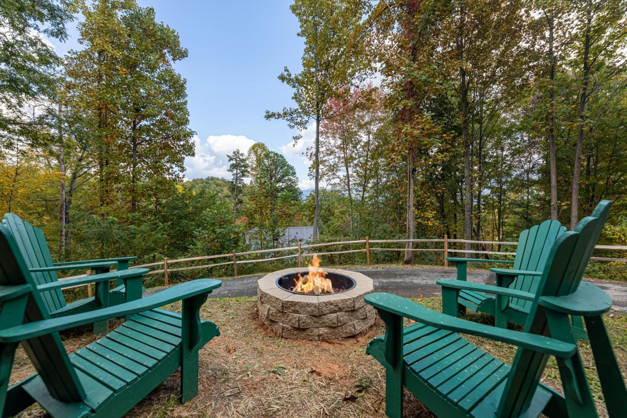 Smoky Retreat By Eden Crest Chalet *