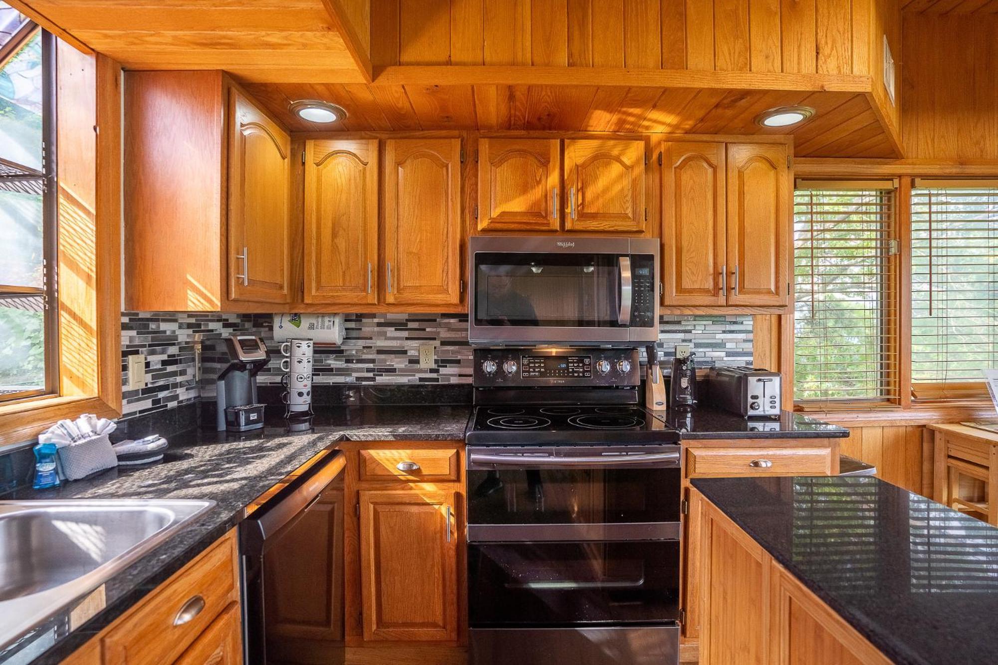 Chalet Beautiful 4 Bedroom With Million Dollar Views *