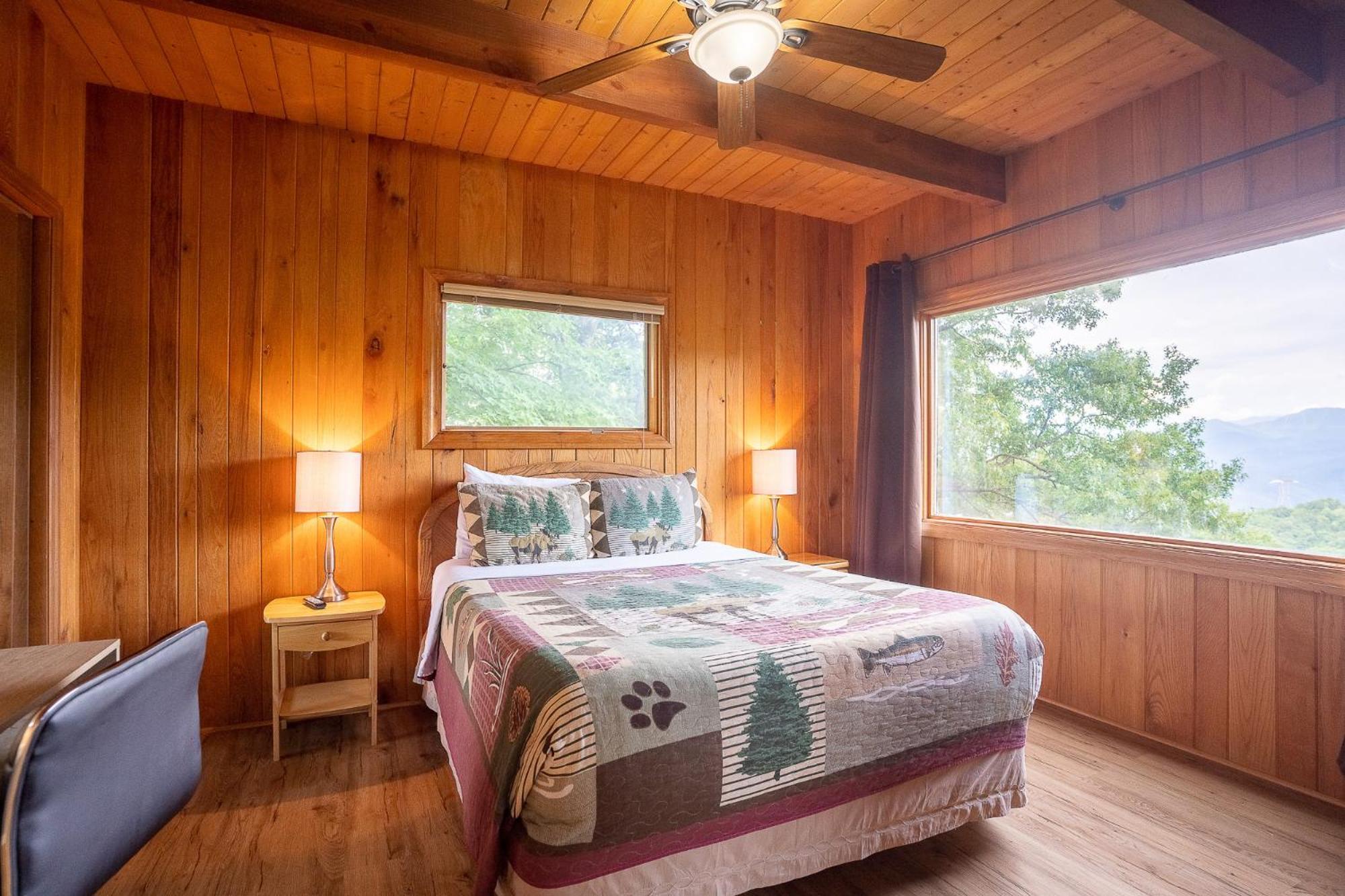 Beautiful 4 Bedroom With Million Dollar Views Chalet Gatlinburg