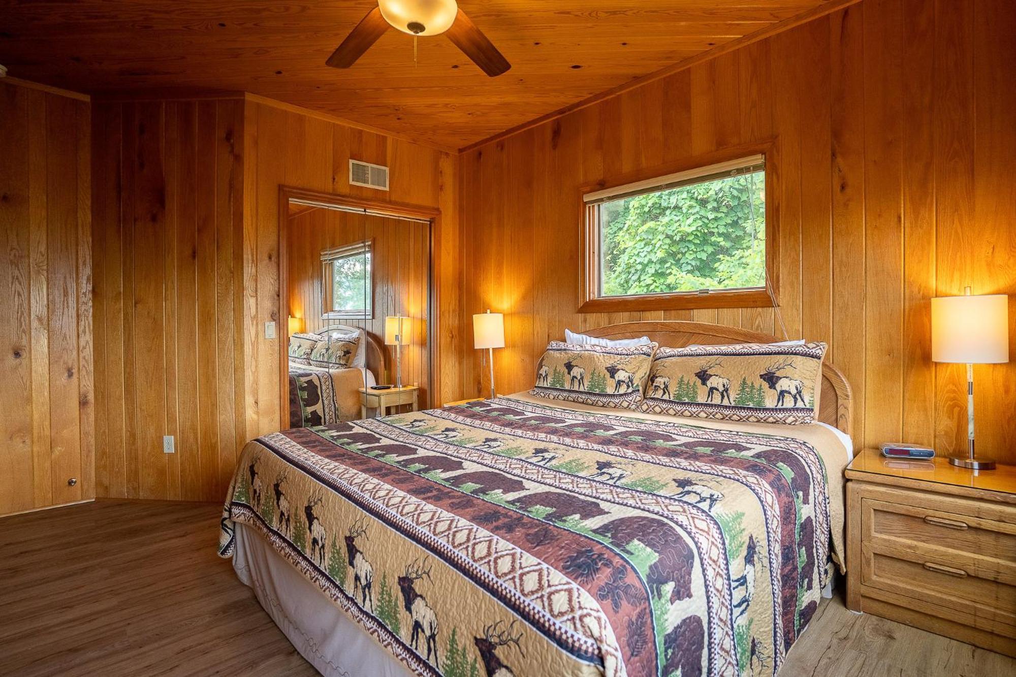 Beautiful 4 Bedroom With Million Dollar Views Chalet
