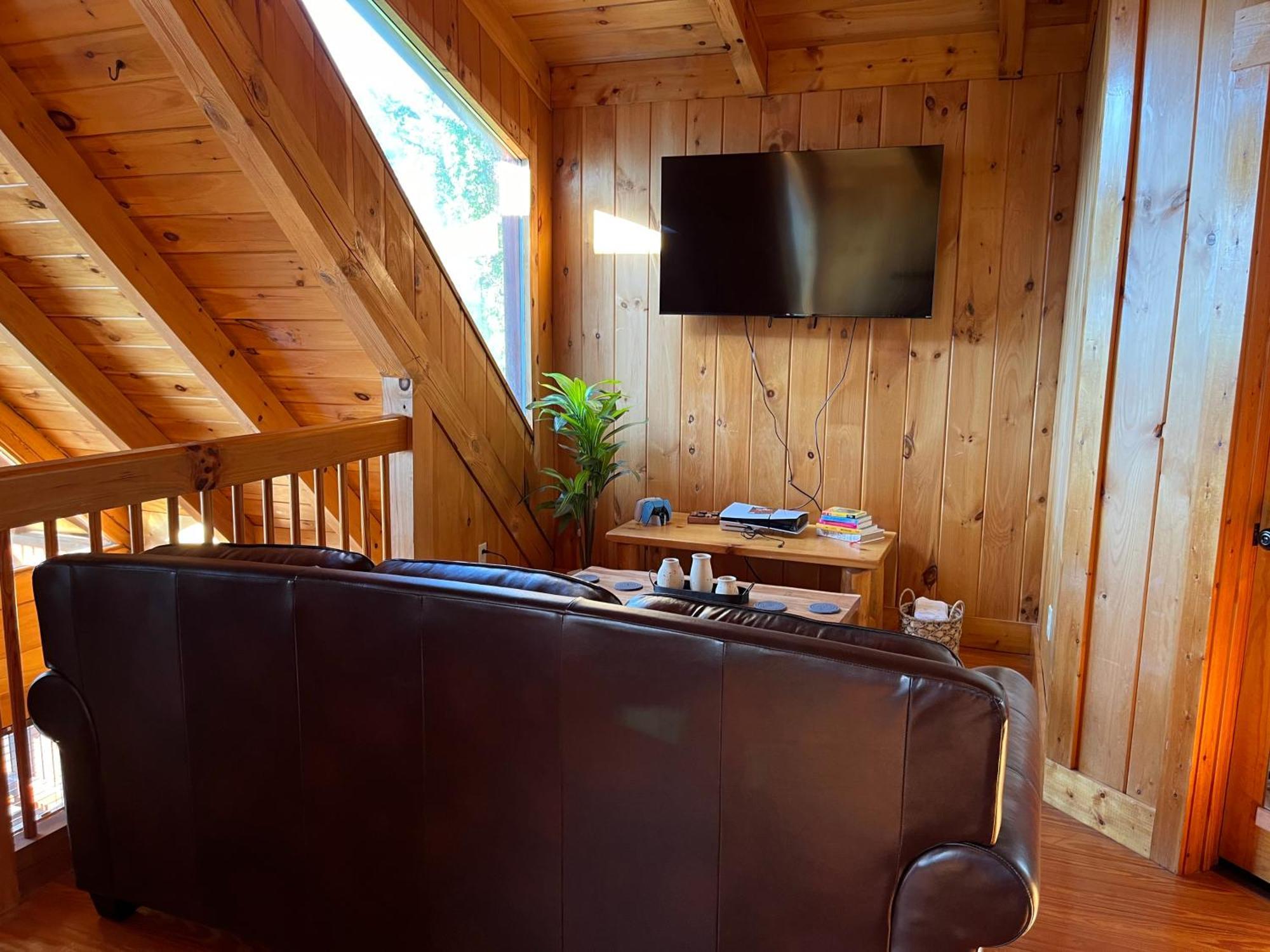 Splashtacular: Indoor Pool~gorgeous Views~hottub~gameroom~resort *