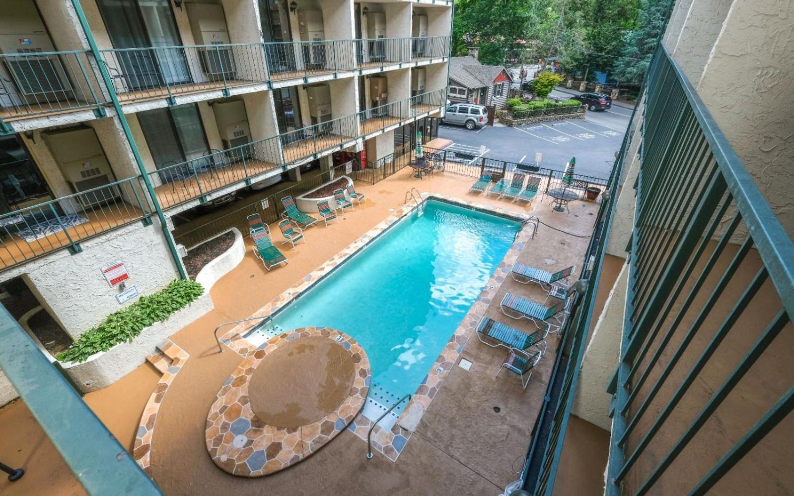 Oak Square 206 Apartment *