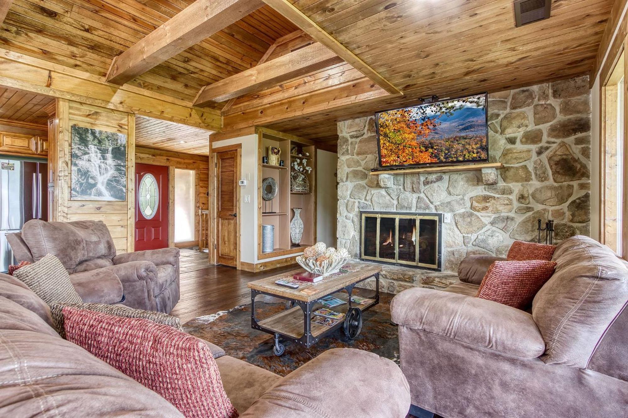 Picture Perfect 925 Gatlinburg