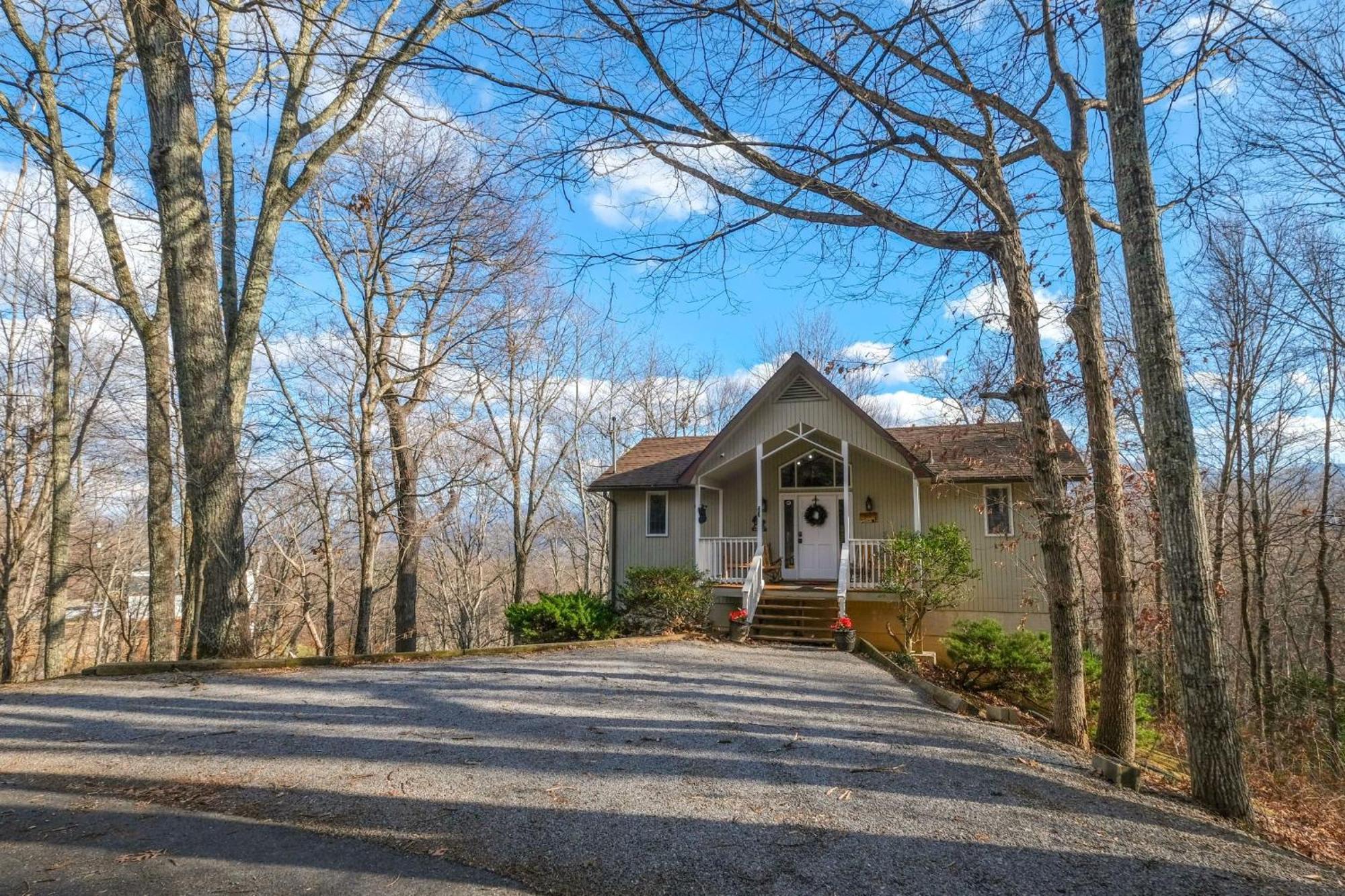 Mountain Therapy 1123 Villa Gatlinburg