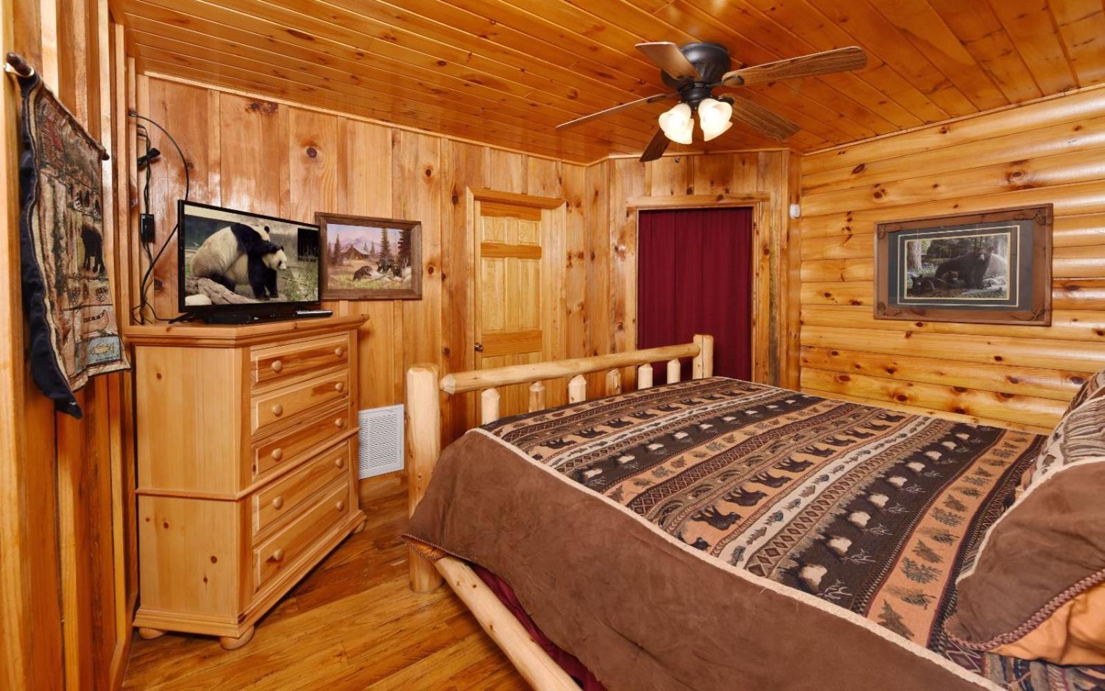 Think A Little Less Villa Gatlinburg