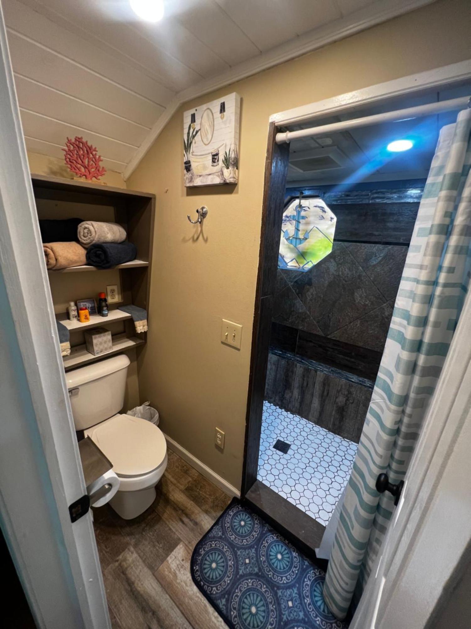 Herbal Essence, 420&pets Yes Holiday home Gatlinburg