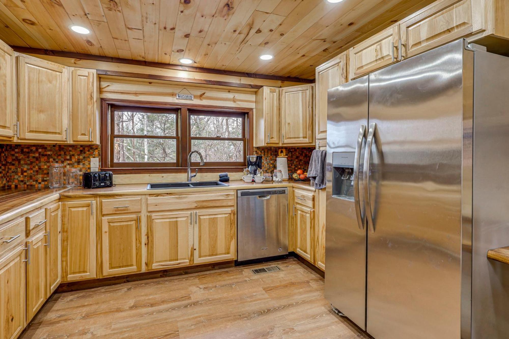 Family-friendly With Hot Tub In Gatlinburg! Holiday home Gatlinburg