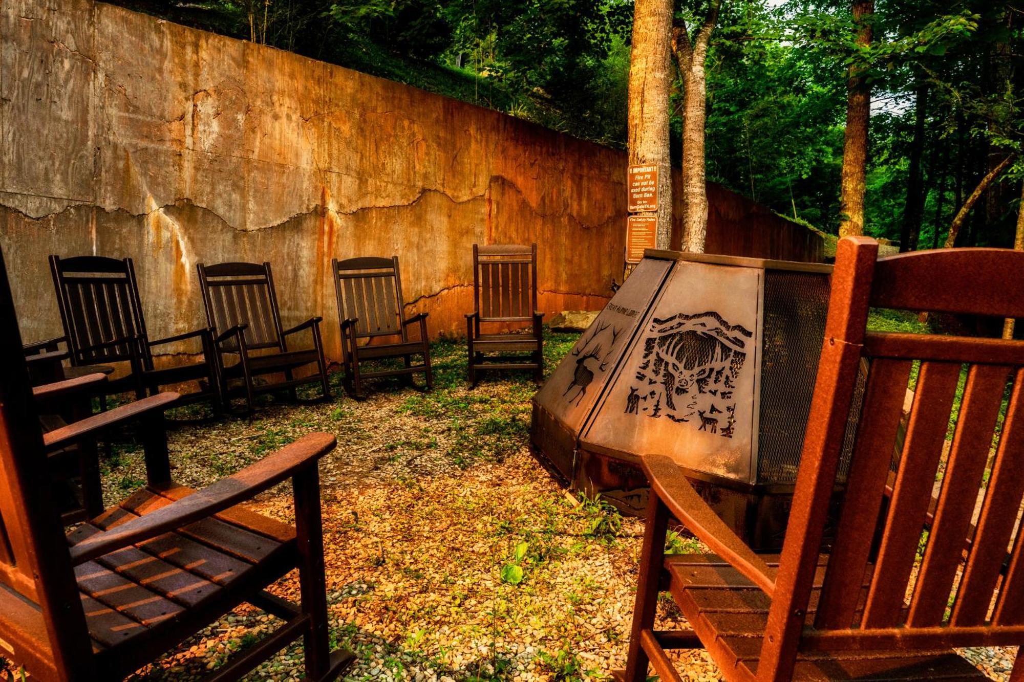 Great Alpine - 4 Kingsuites-july Deals-views-hot Tub-firepit-gamerm Chalet *