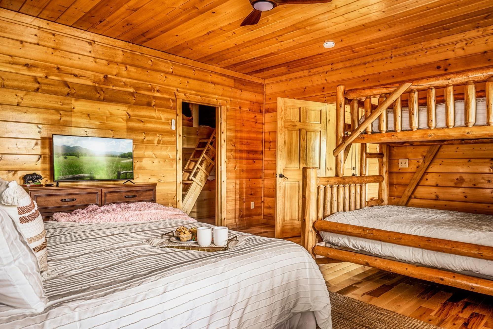 Chalet Great Alpine - 4 Kingsuites-july Deals-views-hot Tub-firepit-gamerm Gatlinburg