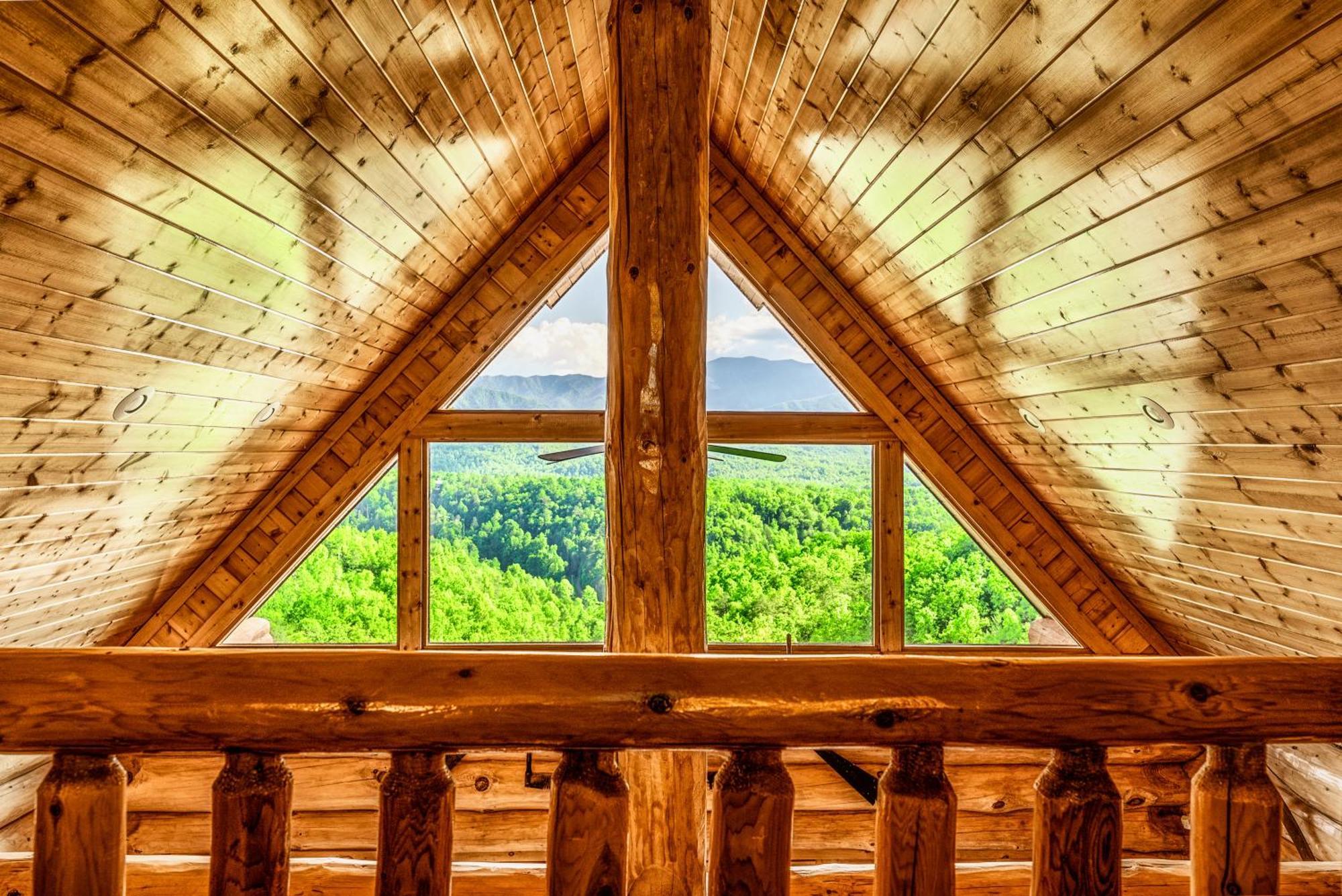 Great Alpine - 4 Kingsuites-july Deals-views-hot Tub-firepit-gamerm Chalet