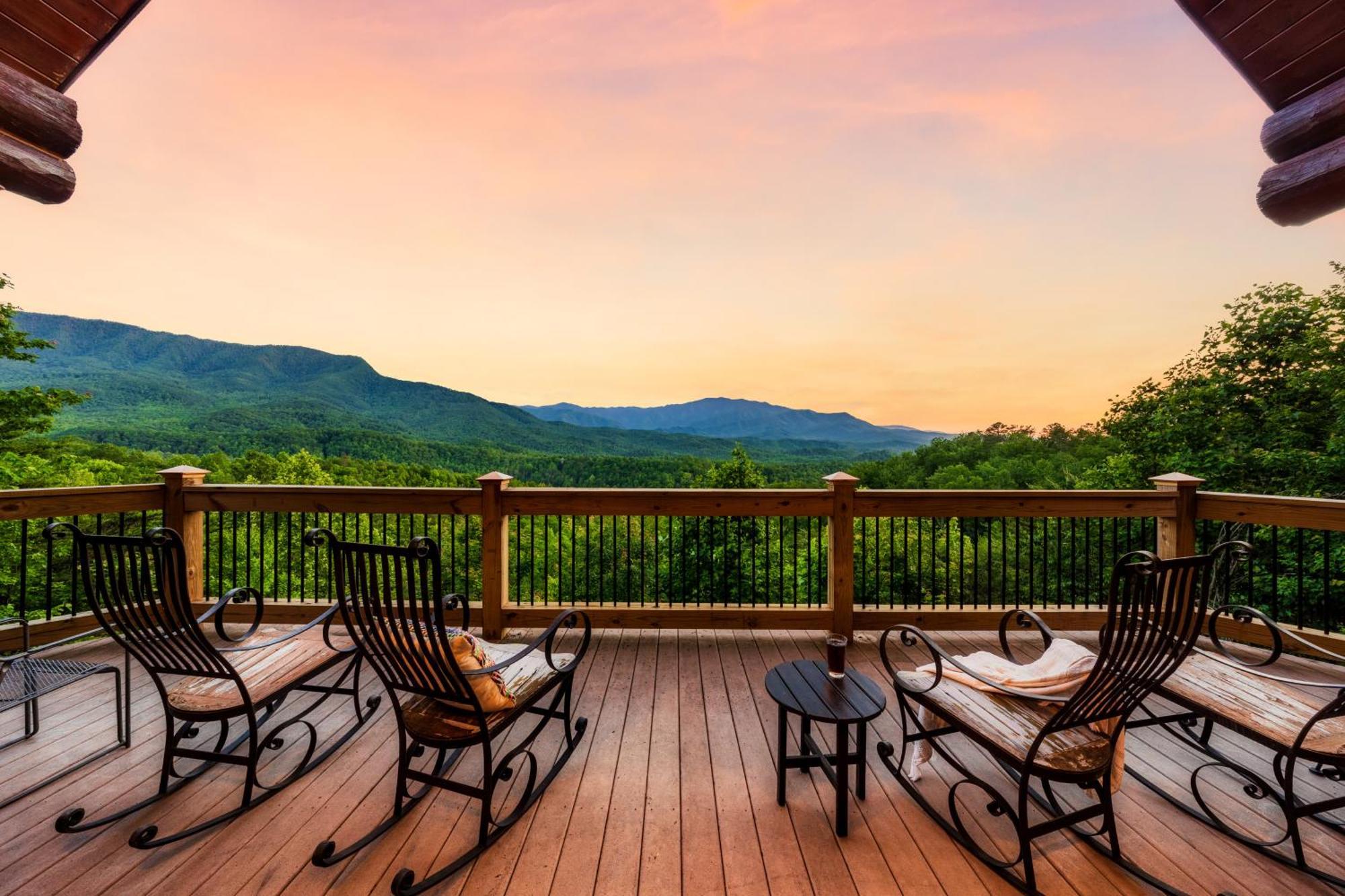 Great Alpine - 4 Kingsuites-july Deals-views-hot Tub-firepit-gamerm Chalet *