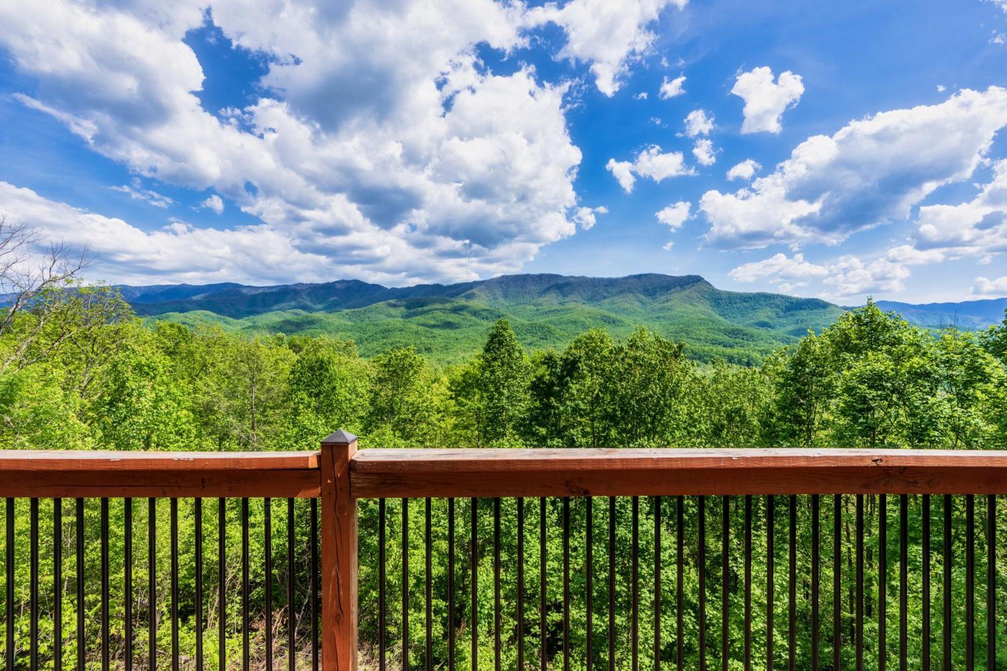 Moonshine Mtn - Hugelodge - Views - April Deals - Game Rm - Hot Tub - Fire Pit *