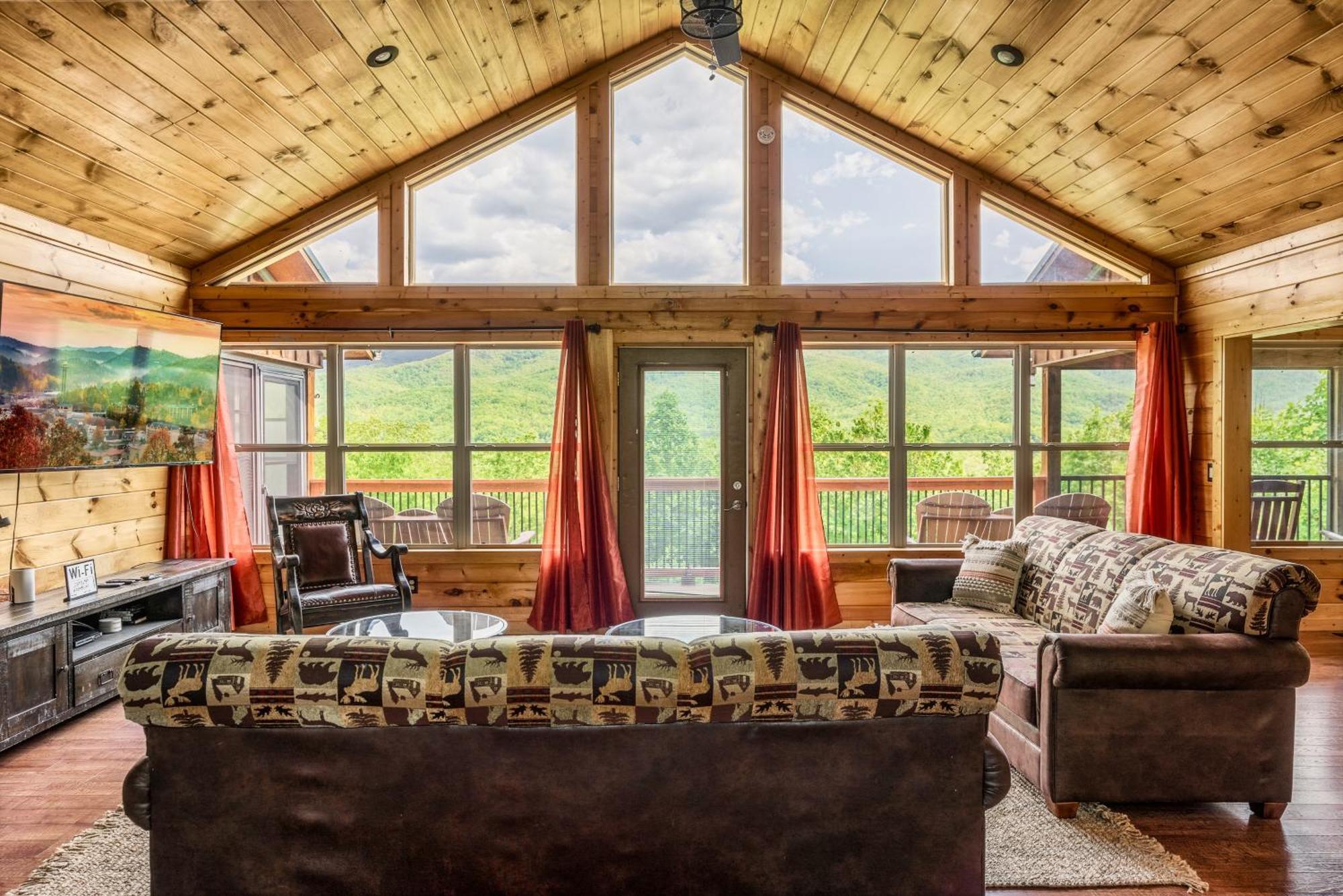 Moonshine Mtn - Hugelodge - Views - April Deals - Game Rm - Hot Tub - Fire Pit Chalet *