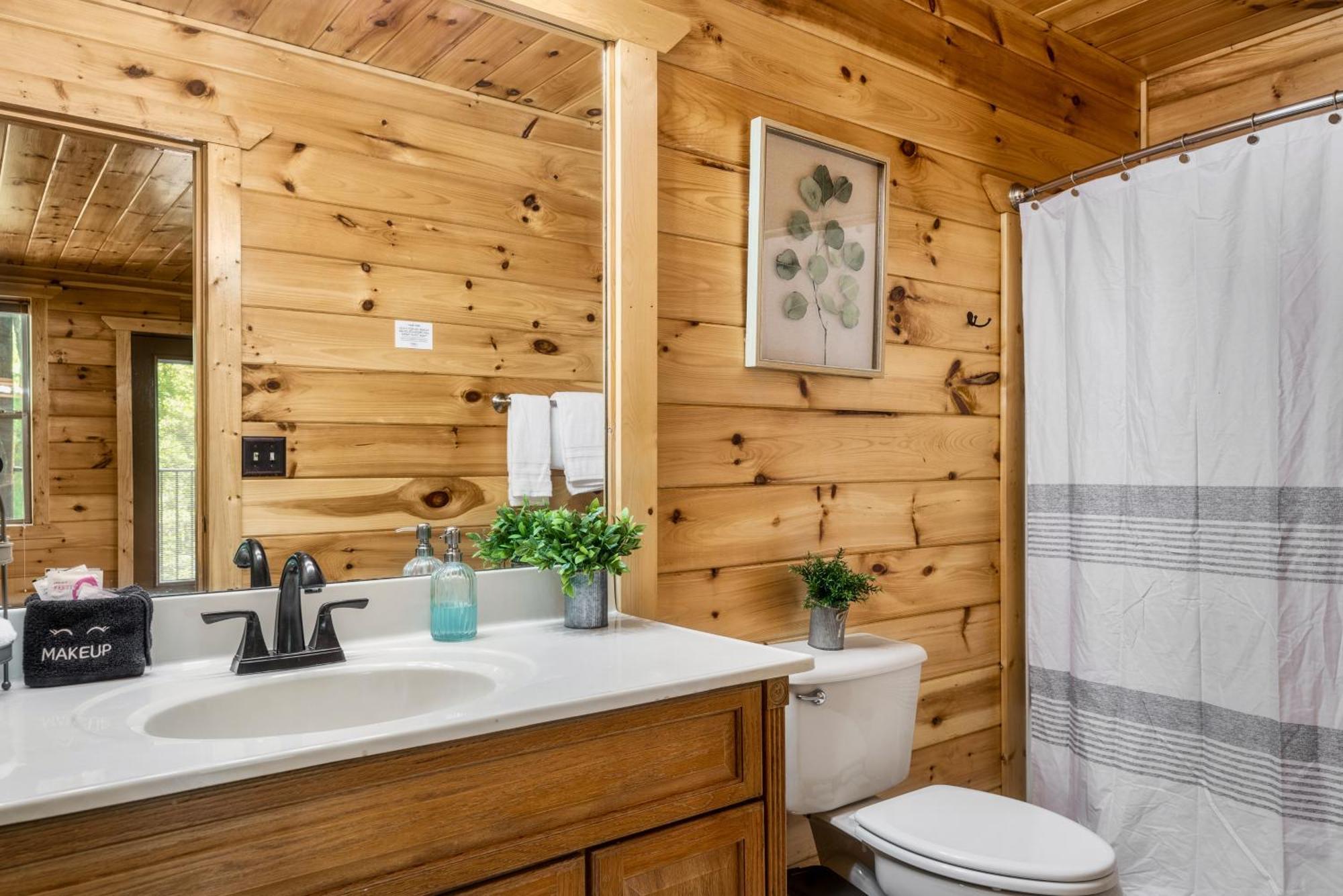 Moonshine Mtn - Hugelodge - Views - April Deals - Game Rm - Hot Tub - Fire Pit Chalet *