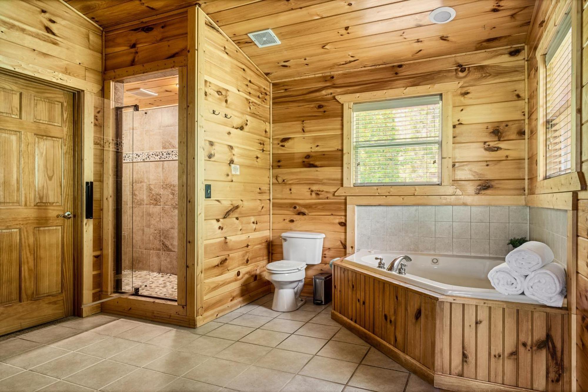 Moonshine Mtn - Hugelodge - Views - April Deals - Game Rm - Hot Tub - Fire Pit *