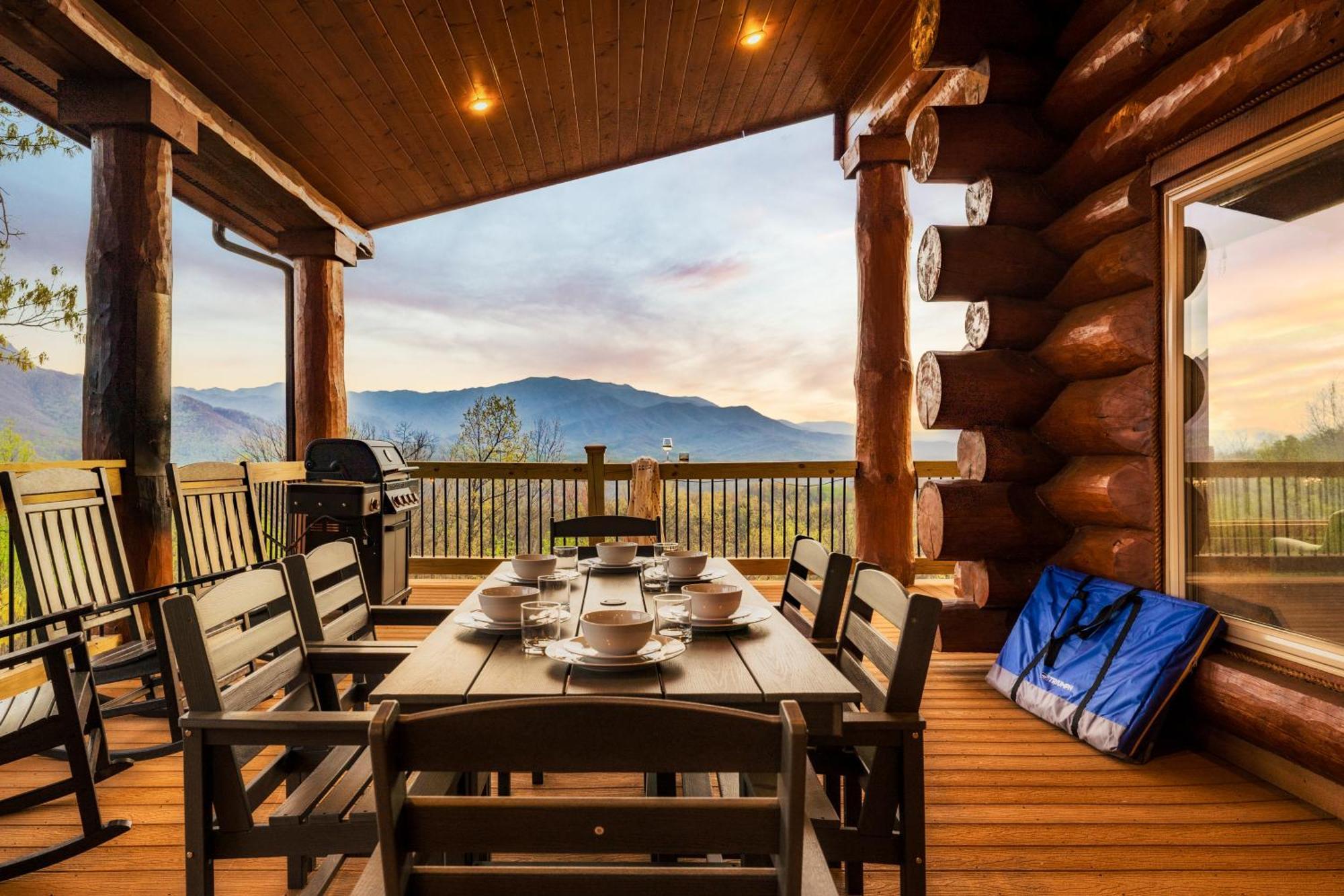 Chalet Timberwolf - Luxe 5 Star Retreat-july Deal-game Rm-ps5-firepit-hot Tub Gatlinburg