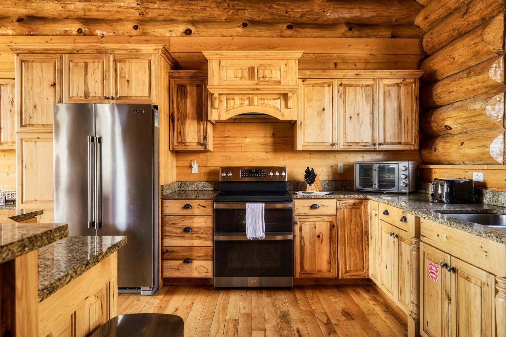 Chalet Timberwolf - Luxe 5 Star Retreat-july Deal-game Rm-ps5-firepit-hot Tub