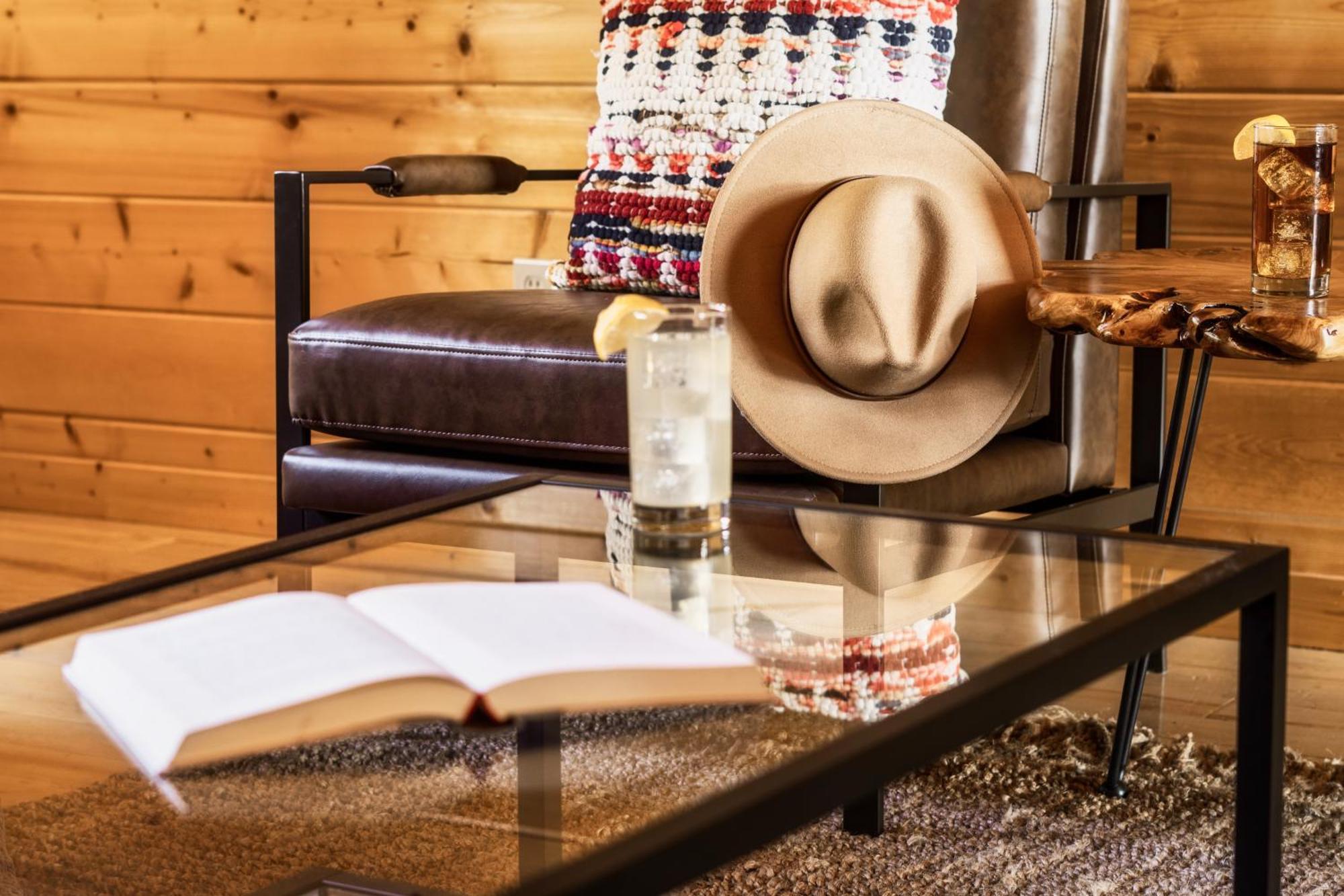 Chalet Timberwolf - Luxe 5 Star Retreat-july Deal-game Rm-ps5-firepit-hot Tub *
