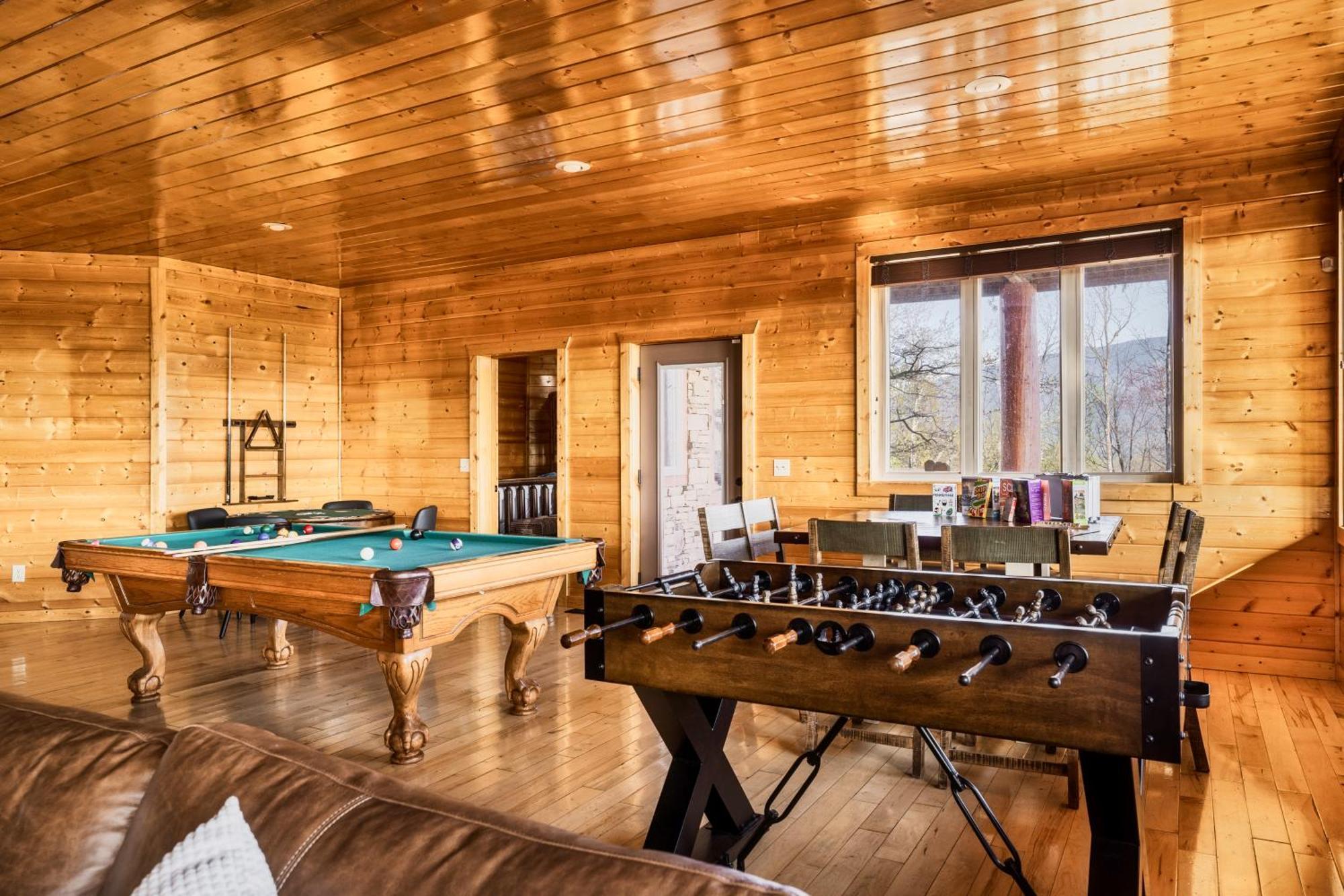 Chalet Timberwolf - Luxe 5 Star Retreat-july Deal-game Rm-ps5-firepit-hot Tub Gatlinburg
