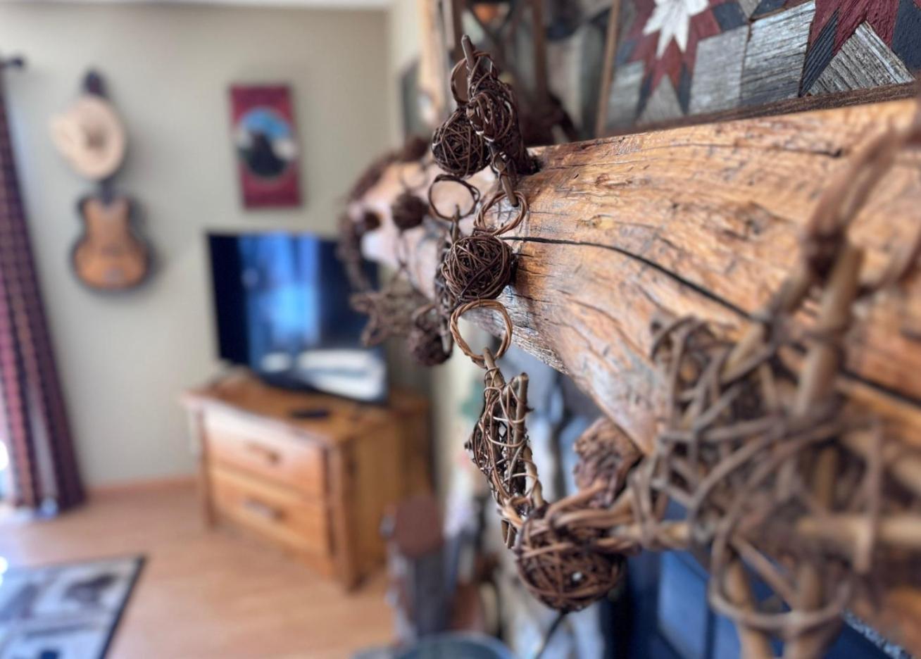 Cozy Fires & Mountain Views, Your Smoky Mountain Escape * Gatlinburg