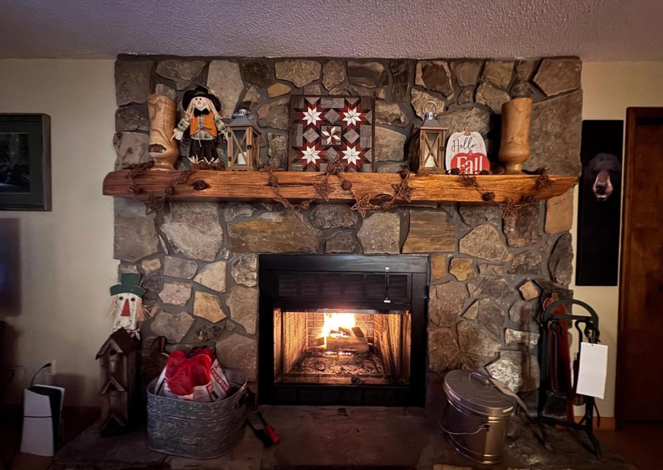 Cozy Fires & Mountain Views, Your Smoky Mountain Escape