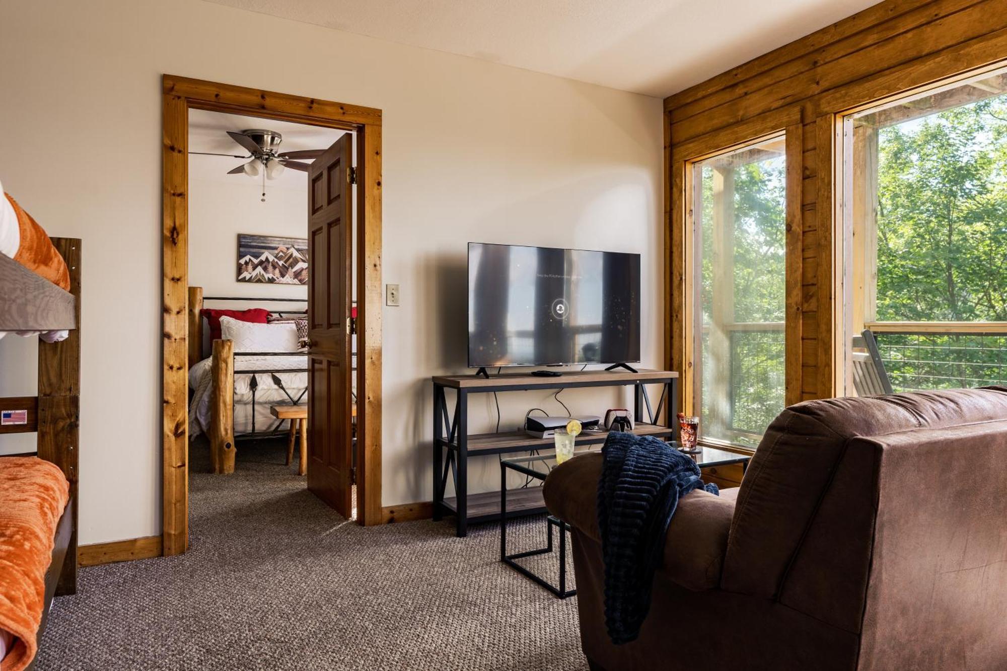 Chalet Elevista - Quaint&private-views-hottub-pooltable-bears-3 Clubhouse Pools *